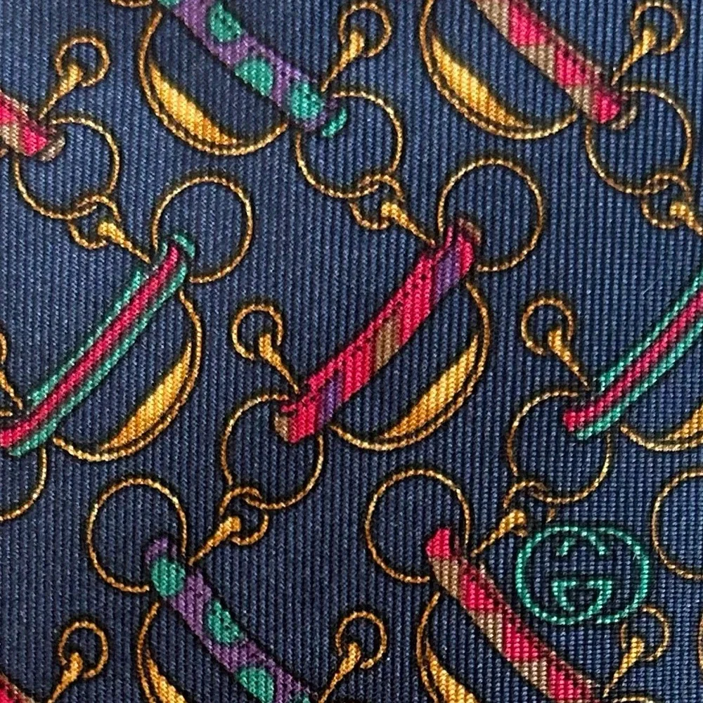 GUCCI Vintage Silk Print Tie